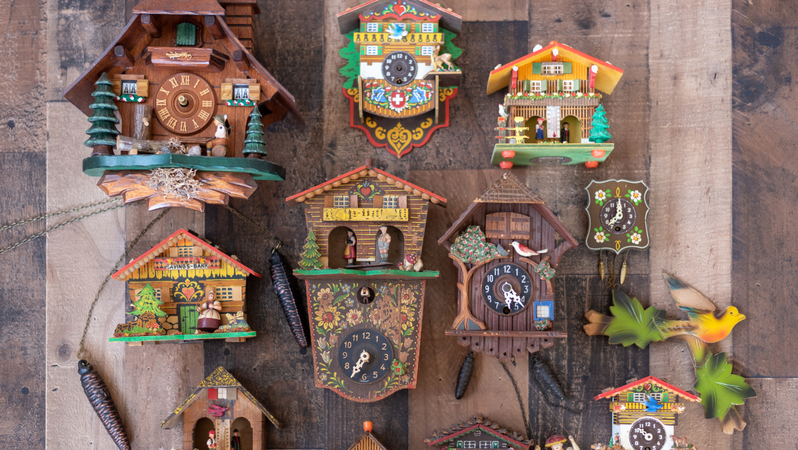 Cuckoo Clock With Pendulum - Ikorii